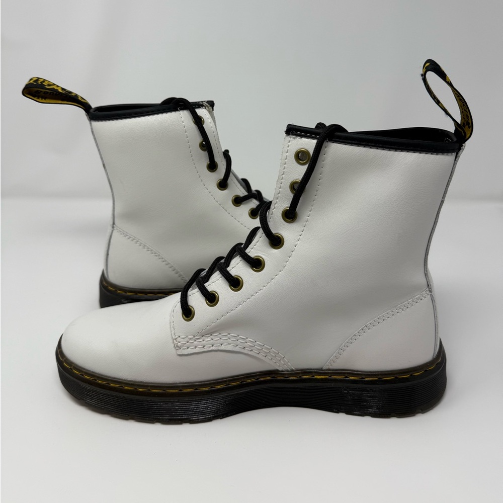 Dr. Martens White Leather Combat Boots Classic Doc Martens EUC Unisex - Picture 4 of 14